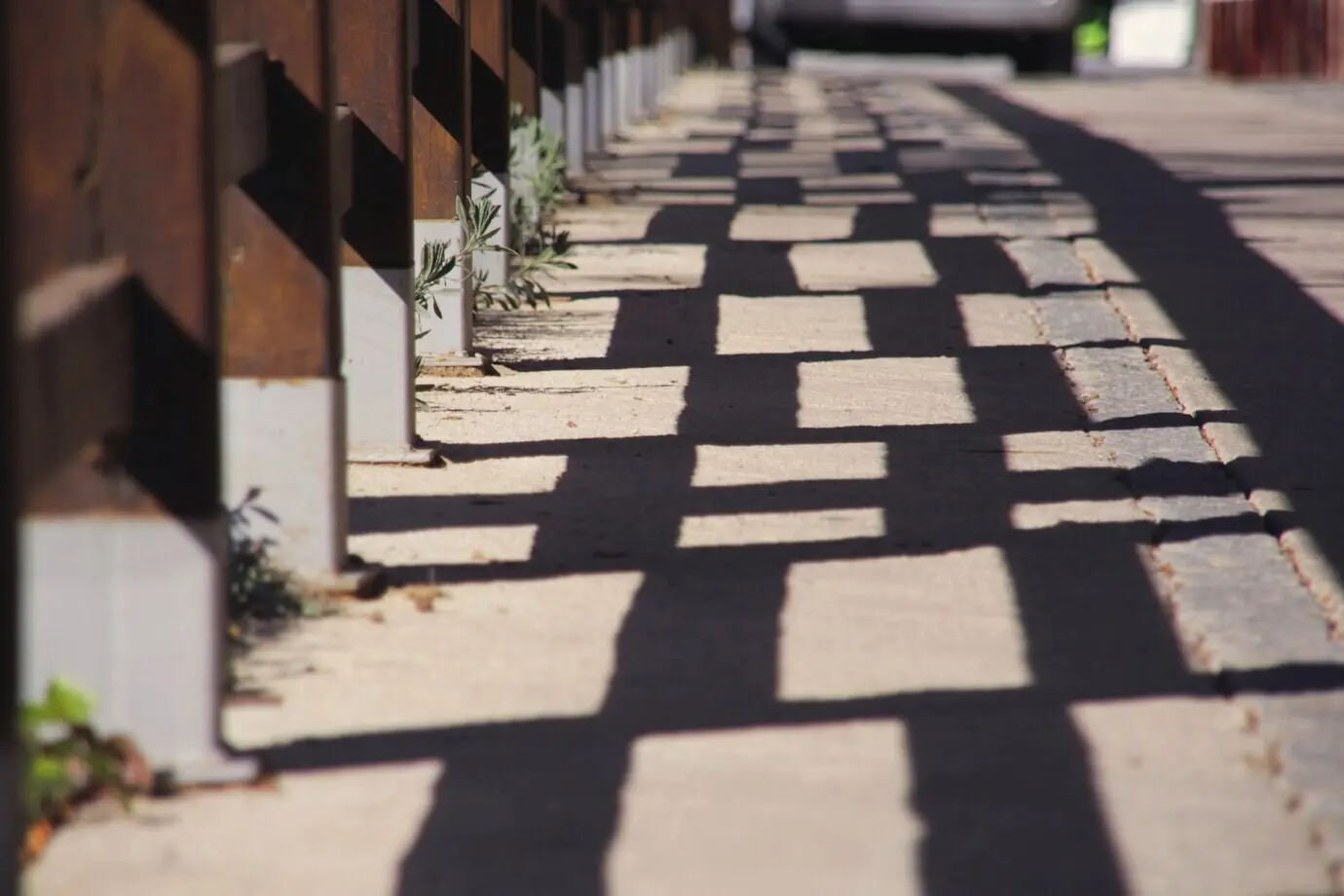 Please provide the original description you would like me to rephrase.